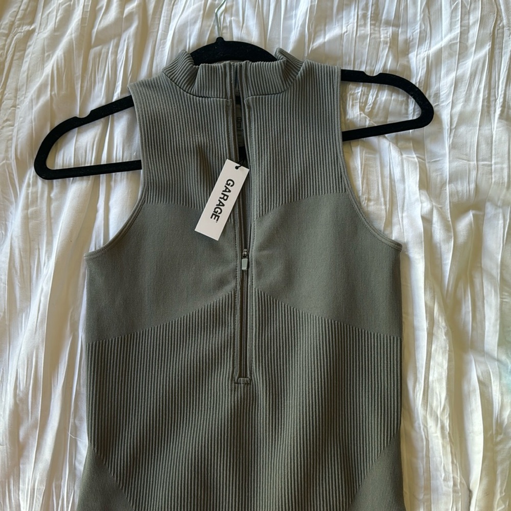 Garage gray bodysuit